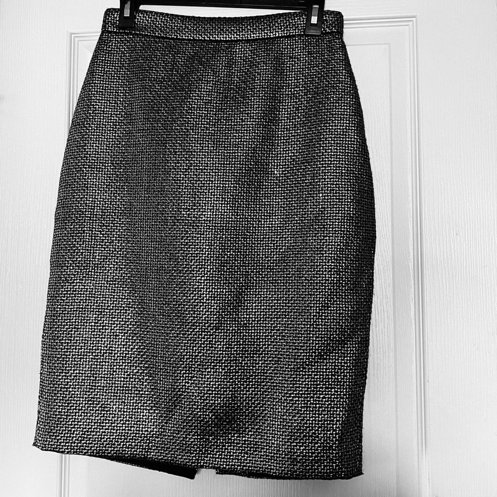 NWT Banana Republic Gry/Blk Skirt Size 4